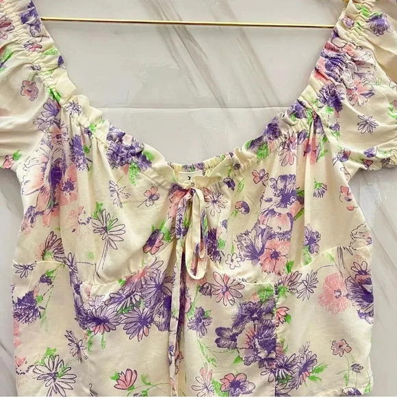 ABOUND Off Shoulder Floral Crop Top Size Medium Back Smocked Blouse - Picture 5 of 10